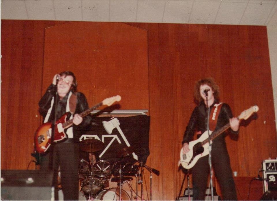 L-R Rick Weaver, Steve Jaffe (Drums), Dee